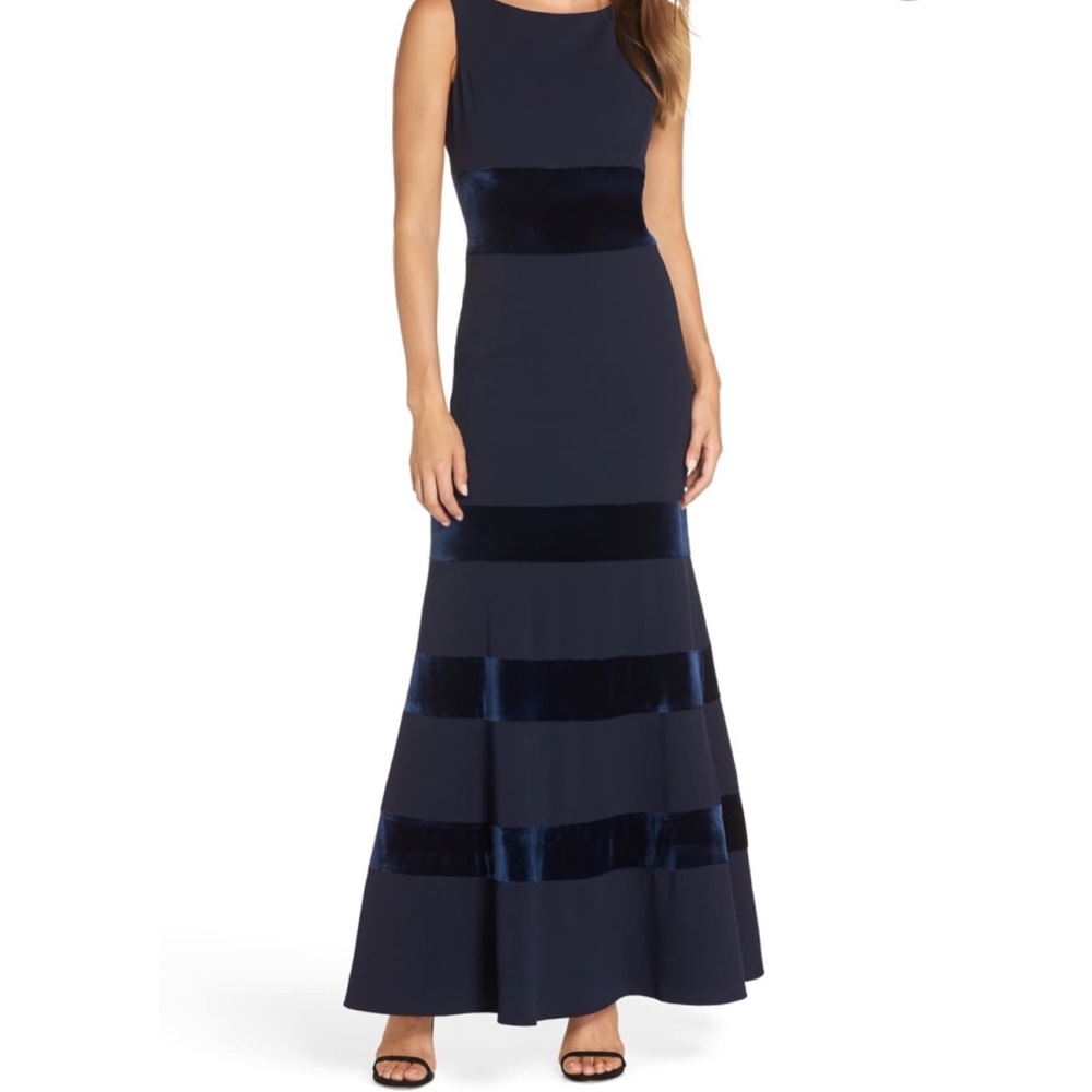 NEW✨Vince Camuto Dress